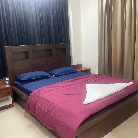 Royal Nest Premium Hotel Pune Exterior photo