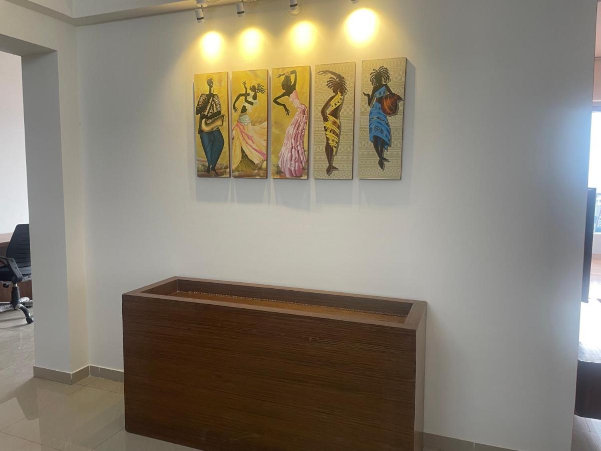 Royal Nest Premium Hotel Pune Exterior photo